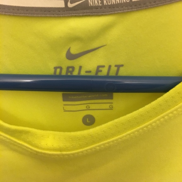 Nike Running T-shirt - Picture 3 of 3